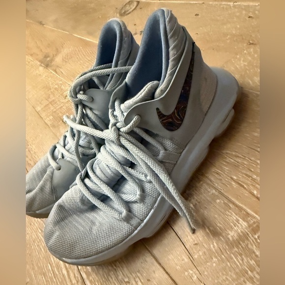 Nike KD 10 Anniversary sneakers kids 6.5 Euro 39